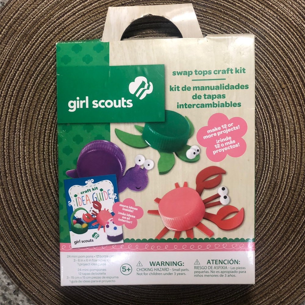 Girl Scouts Swap Tops Craft Kit